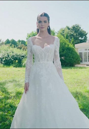 Klassisk blonde brudekjole med lange ærmer | Morilee 2750
