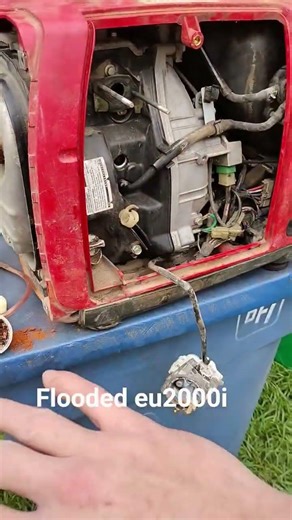 trashed Honda eu2000i generator part 1