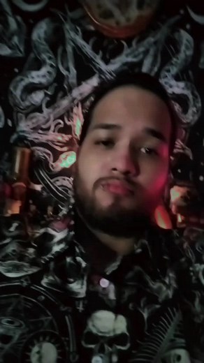 este es un sencillo atado que tiene las bondades de conseguir o materializar cierta cifra económica desde que sea realista, ya que encarna las correspondencias del laurel para materializar deseos y la cualidad de la canela para atraer dinero. #leucoven #witches #pagantok #occultok #arlen_hex #brujasdetiktok #brujeria #brujas #witch #whitchtok #witchesoftiktok #hechizodedinero #abrecaminos #abundancia #dinero