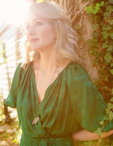 Allison Moorer’s Healing Notes