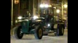 三菱重工モーターグレーダーによる除雪