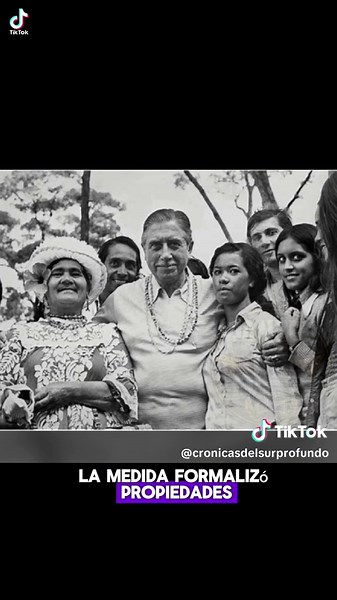 Rapa Nui 1975: una visita presidencial que marcó una época. En enero de 1975, Augusto Pinochet visitó Rapa Nui como Presidente de la República. La isla atravesaba un período de mayor presencia estatal, inversiones en infraestructura y cambios institucionales. Durante los años siguientes se modificó oficialmente el nombre del Parque Nacional Isla de Pascua a Parque Nacional Rapa Nui y se impulsaron medidas relacionadas con tierras, servicios públicos e infraestructura. Décadas después, la ampliac