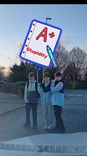 U Steer UR Success on Instagram: "We encountered this real-life hazard perception test on the streets of Gloucester today. 🏫 It’s easy to get frustrated, but on your test, keeping your cool is what earns you that pass certificate. How would you deal with this situation? Let us know in the comments! 👇 Check us out at www.usteerursuccess.com for more top tips. #USteer #Gloucester #DrivingLessons #DashcamUK #HazardPerception #UKDrivingInstructor #Gloucestershire"