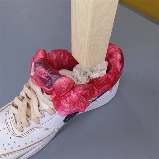 7.5K views · 18 reactions | Transformation de Baskets ! Conseils pour Personnaliser Vos Chaussures | Brico Famille | Facebook