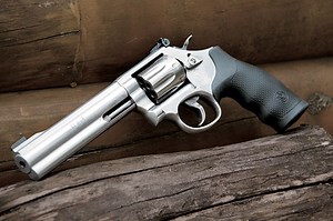 Smith & Wesson Model 648 Revolver Review - Handguns