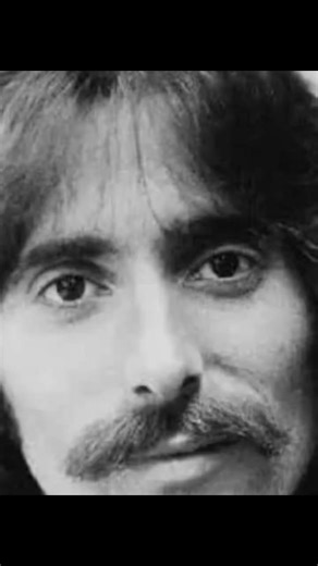 Rip. Sad news today chuck Negron, frontman of the iconic rock band Three Dog Night, has died at the age of 83. One of the most popular bands of the early 1970s, Three Dog Night had a massive string of 21 Billboard Top 40 hits, including "Joy to the World", “Old Fashioned Love Song”, “The Show Must Go On”, and "Mama Told Me (Not to Come)". No cause of death has been given, although Negron struggled with heart failure in his final months, including chronic COPD he had dealt with for years. #chuckn
