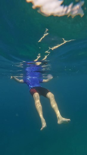 10K reactions · 1K shares | Everyone should know this kind of swimming for your survival. ‍♂️ #backfloat #drowning #drowningprevention #drowningawareness #learntoswim #adultswimminglesson #swimminglessonforadults #survivalswimming #basicswimming #watertreading #forbeginners #newskill #nevertoolate #swim #swimming #swimmer #swimmingpool #lifevestnomore #swimcentralph | Swim Central | Facebook