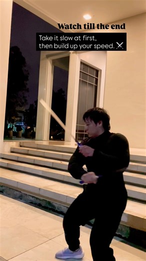 Take it slow at first, then build up your speed.” ⚔️ Dual Short Swords | Free Flow Training