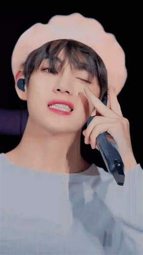 l Love you Comment Bolne ,👉 Kim Taehyung 💜 so cute 💕 status ❤️‍🔥