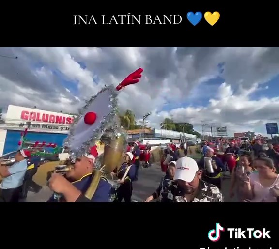 La boa interpretada por INA LATÍN BAND 🎶🎺🥁🎶 #fyp #apopa #elsalvador #viral #fy