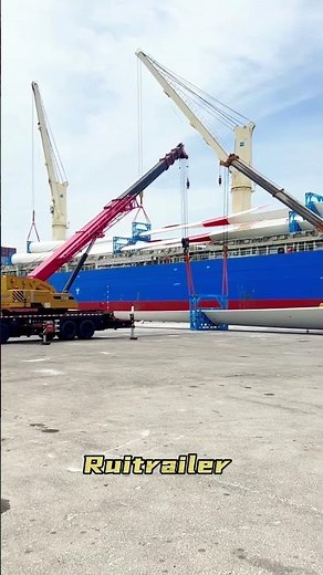 The Wind Turbine Blade Offloading Process - A Masterclass in Efficiency
