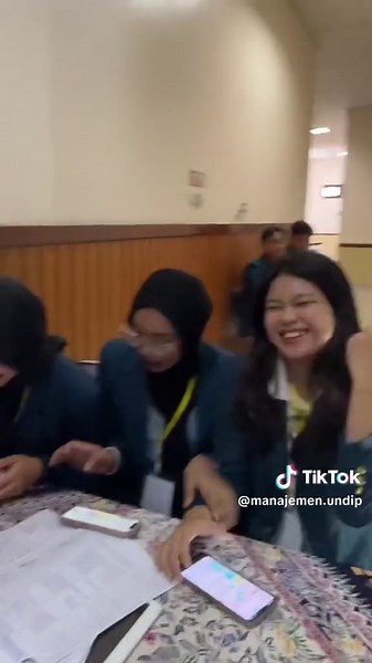 absennnn yang ga tenanggg kalo gaa mantengin sso🙋🏻‍♀️ #collegelife #undip