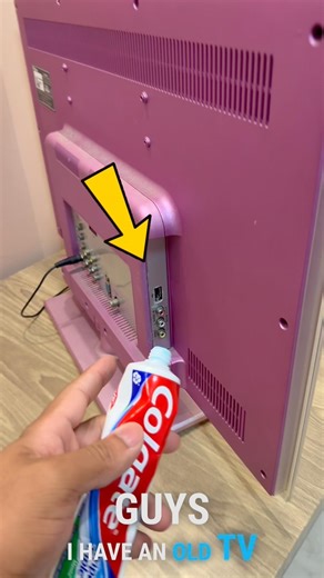 Transform Your Old TV into a Smart TV Using Just a USB Cable
