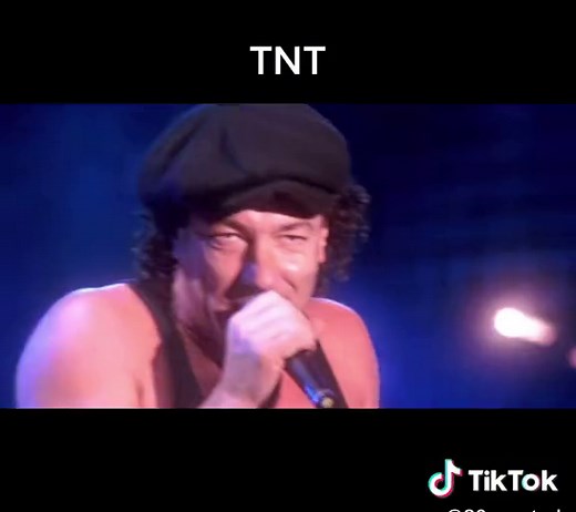AC/DC Live 1991: TNT Performance