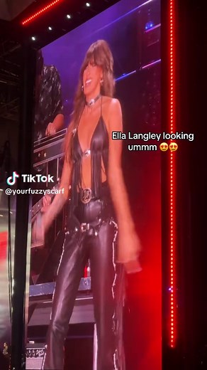 Ella Langley Performs 'Here for the Party' with Gretchen Wilson at CMA Fest