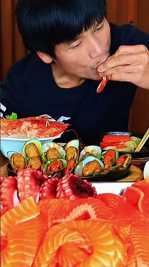 MUKBANG GIANT RIVER SEAFOOD PLATTER WITH SALMON & SPICY SEAFOOD SAUCE🔥😋 #mukbang