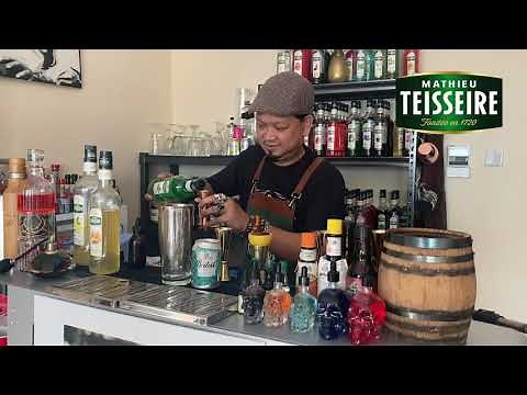 How to make a Cocktail with Liquid Smoke By Russell Sanchez