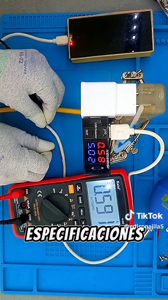 Mini tester USB para medir Voltaje y Corriente