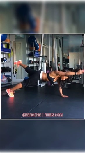 They thought it was just a plank... Until the end! 😳 #shorts #exercise #gym #motivation