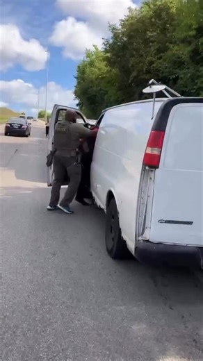 Effective Fitness Combatives | Driver-Side Extraction ( @efcombatives ) 🔹 B-pillar: Control the near-side arm, pin to the pillar. 🔹 A-pillar: Control inside arm,... | Instagram