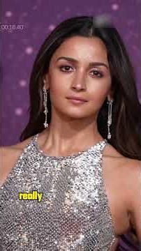 Four women deliberately chose not to wear bras at the BAFTA Awards#bafta #celebrity #usa #emmastone