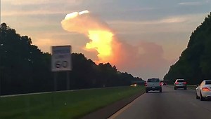 July 2018 - Oakwood Georgia 🇺🇸 I was looking back at videos taken during the early days of Alien Skies and came across this clip… I can remember being absolutely blown away by this formation. It looked so much like a Tyrannosaurus Rex that I immediately called it a skynosaur.😅 #alienskies | Alien Skies