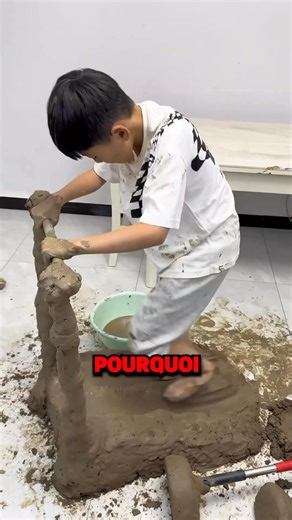 Robert qu’est ce que tu fais ? | Eziio YT