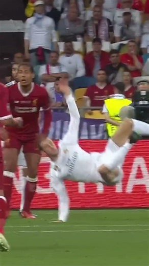 Bales Iconic Overhead Kick