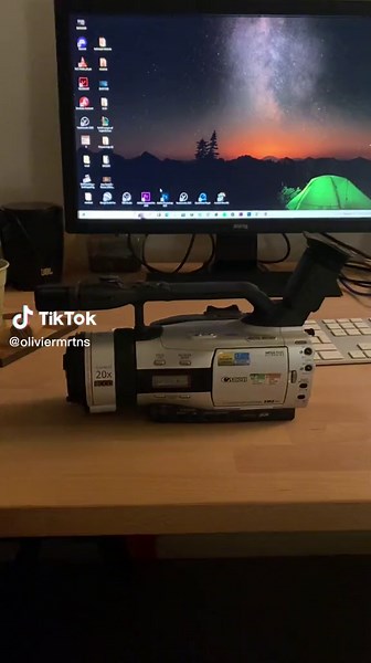 📹 Clips w Camcorder Canon GL2 #canongl2 #vx #vx1000 #skate #camcorder #minidv #cassettetapes