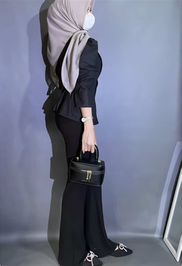 Stylish Fitted Blouse for Women