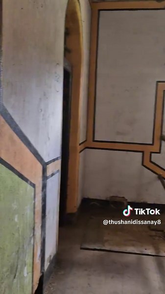 thush (@thushanidissanay8)’s videos with original sound - Janith Udaya