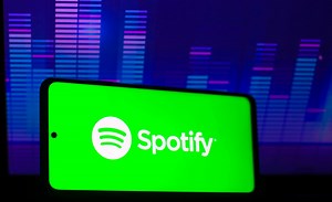 5 Ways to Add Spotify to an Older Car