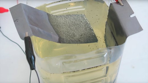 Graphene From Graphite By Electrochemical Exfoliation