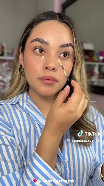 Tutorial de Maquillaje Radiante - Look Tropical Este Verano