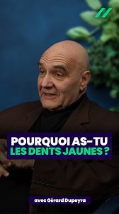 👉 Pourquoi as-tu les dents jaunes ? . 🦷 Le Dr Gérard Dupeyrat, chirurgien maxillo-facial, nous rappelle que la couleur de nos dents n'a rien à voir avec l'hygiène seule. Deux causes principales expliquent pourquoi elles jaunissent ou grisent : la première est interne, liée à l'évolution naturelle de la dentine, cette couche sous l'émail dont la teinte détermine celle de nos dents. Avec l'âge ou une moins bonne vascularisation, elle se teinte de jaune. . 🍷 La seconde cause est externe : ce son