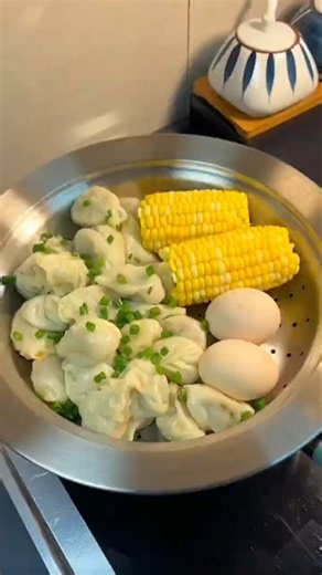 Steamed to Perfection! 🤤 Chinese Dumplings & Fresh Ingredients | Taste of China Hub