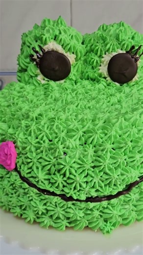 Cute Frog Birthday Cake