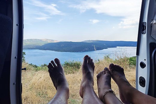 IKEA propose des meubles et des accessoires pour transformer un utilitaire en van aménagé