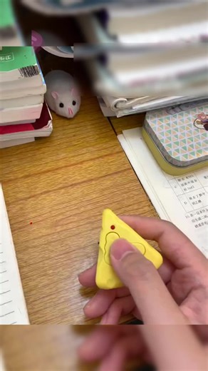 Prank your pets (or friends)! This realistic remote control mouse scurries and skitters—hilarious reactions guaranteed! #aliexpress