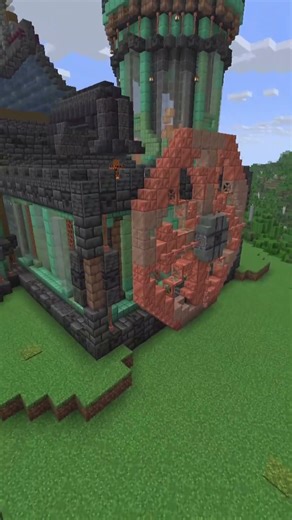 Building in Tango’s Steampunk Base on Hermitcraft Season 10