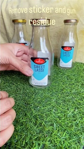 Easy way to remove sticker from glass bottles #kitchenhacks #tipsandtricks #shortsfeed #ytshorts