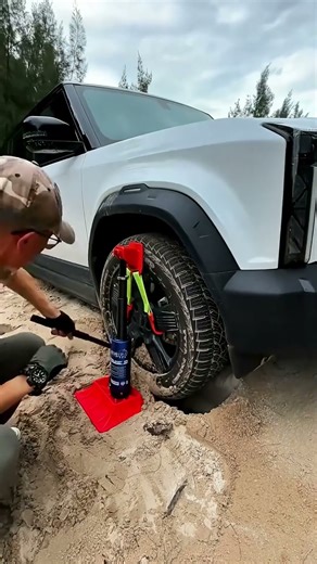 Smart Method to Pull Your Truck Out of Heavy Mud