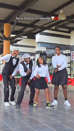 137 reactions | Head to toe dance challenge❤️ Dc:Me  @mrdrewofficial #reels #viralvideos #viralreels #share #trendingreels #réel #dance #trendingreels | Nii De Waiter | Facebook