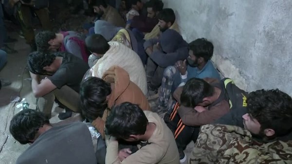 Turkey reinforces border to block any Afghan migrant wave
