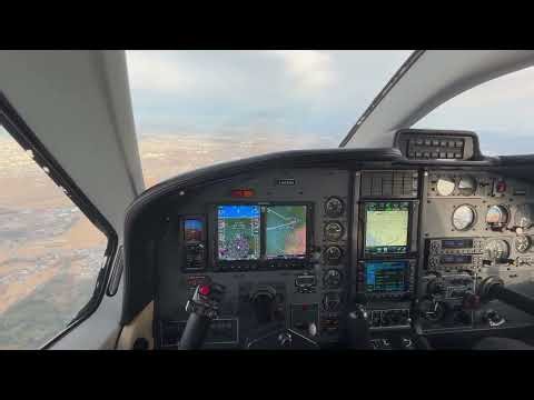 ターボプロップ機 TBM700 JA8894 熊本空港 VFR アプローチ ランディング