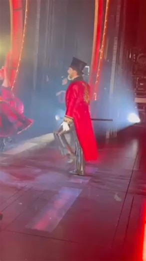 When you’re given two counts of 8 to improvise, a baton and the gift of ADHD. ❤️ | Craig Ryder