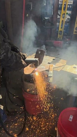 Turning TRASH into KNIVES (Satisfying Plasma Cut) 🔥