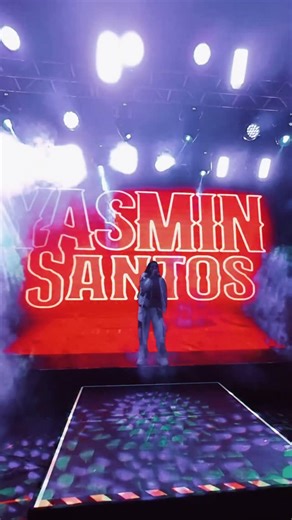 ENCERRAMOS COM CHAVE DE OURO! Yasmin Santos, muito obrigada por essa noite inesquecível. Araucária com certeza amou te receber! O 1º de Maio Solidário foi mais do que um show — foi celebração, solidariedade, sorteios e emoção! Uma noite histórica no Parque Cachoeira, marcando a retomada dos grandes eventos na nossa cidade. Prefeitura de Araucária Sempre Presente #Araucária #SemprePresente #1DeMaio #FestaDoTrabalhador #YasminSantos | Prefeitura de Araucária