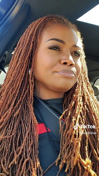 Choosing Between Sisterlocks and Microlocs: A Stylist's Perspective