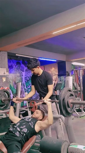 Unedited chest Incline workout reality check #gymreality #training #shorts